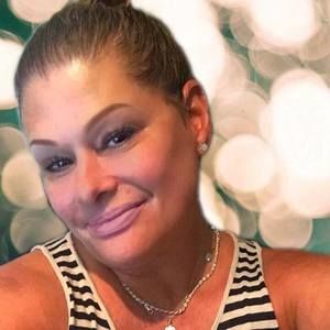 Meet your Posher, Shelly